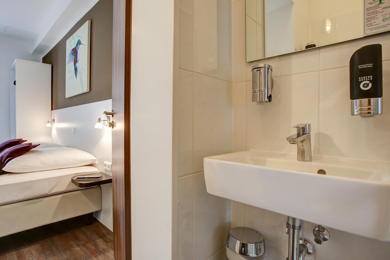 Hotel West Гамбург Экстерьер фото